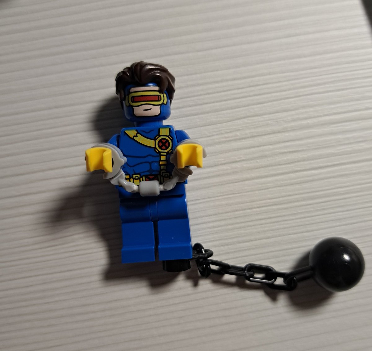 queerbaitron's tweet image. gave him Accessories