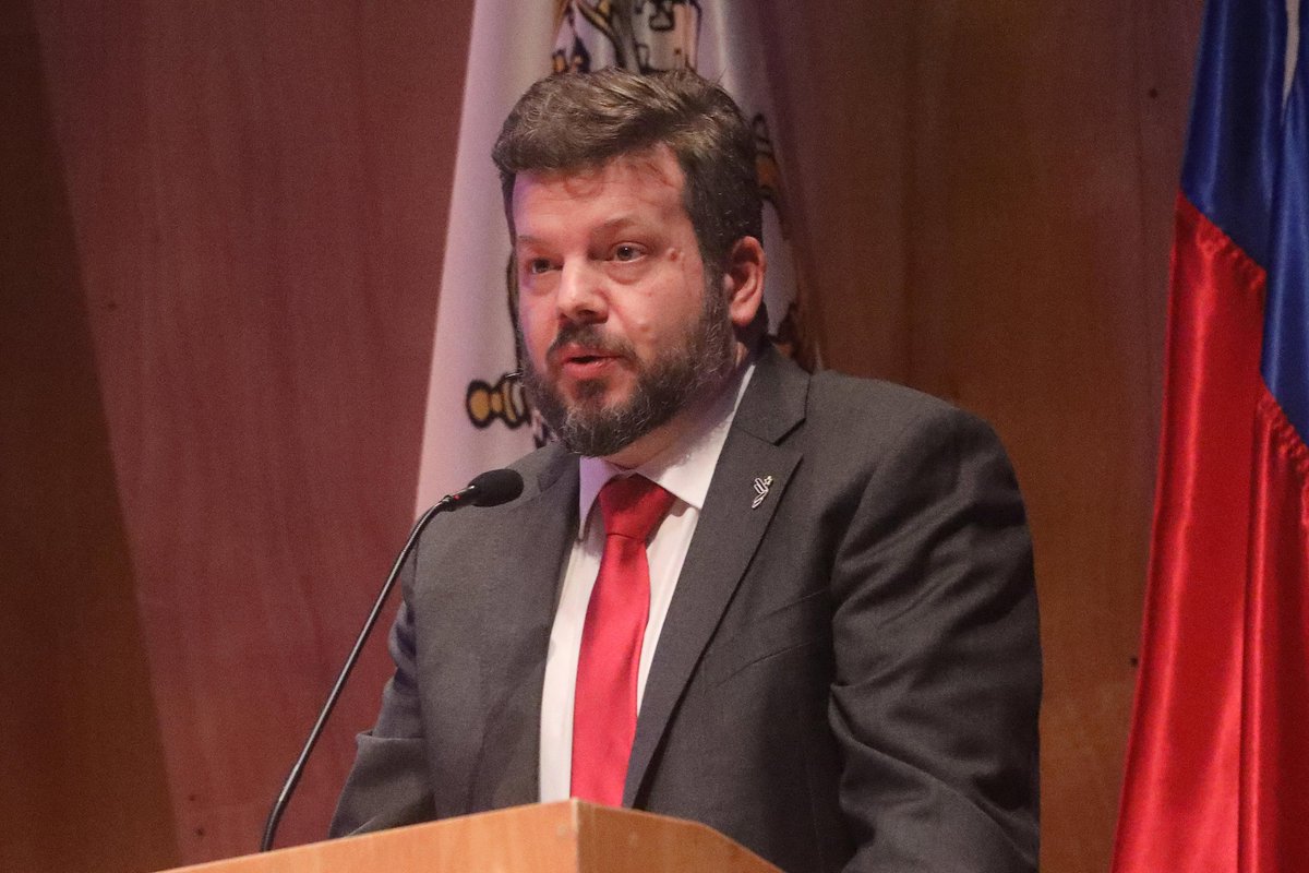 adnradiochile's tweet image. 🔴 Debate Presidencial 2025 | Johannes Kaiser: &quot;¿A usted le parece adecuado que un niño/a reciba educación sexual, que muchas veces llega a ser pornográfico?&quot;.

📲 Lo escuchas en 👉 tinyurl.com/26jx4rxv