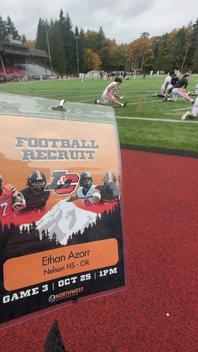 Ethan Azorr (@ethanazorrrr) on Twitter photo Huge thanks to <a href="/coachbelliott/">Brett Elliott</a> and the coaching staff of Lewis and Clark for having me out to there homecoming game yesterday!
<a href="/DannySutton23/">Danny Sutton</a> <a href="/nelsonHawksFB/">Nelson Hawks Football</a> Huge thanks to <a href="/coachbelliott/">Brett Elliott</a> and the coaching staff of Lewis and Clark for having me out to there homecoming game yesterday!
<a href="/DannySutton23/">Danny Sutton</a> <a href="/nelsonHawksFB/">Nelson Hawks Football</a>