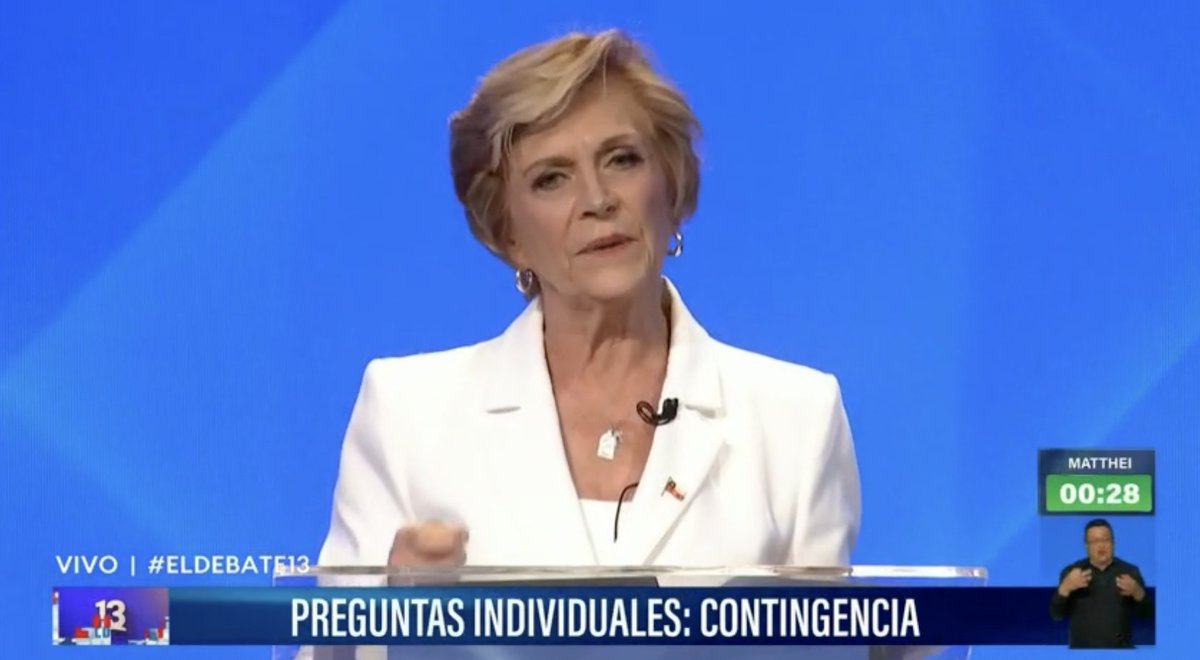 DFinanciero's tweet photo. #DebatePresidencial | Evelyn Matthei: "Yo no voy a darle el apoyo a nadie porque voy a pasar a la segunda vuelta, estoy absolutamente convencida"
https://t.co/rLv2yF7nIQ https://t.co/o89v6O9PIF