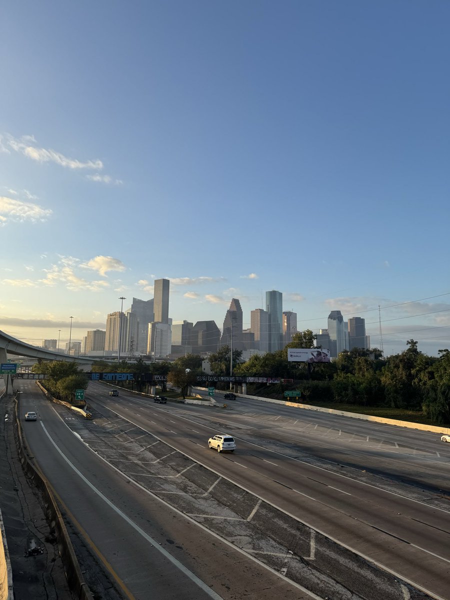 ContrerasAlex_'s tweet image. thank you houston🤎 #barrio2barrio