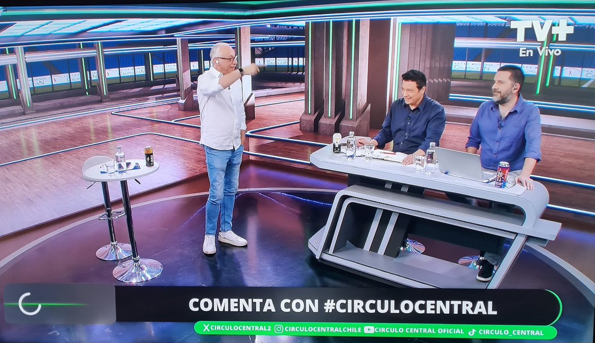 Ya,viendo el Capítulo 33 de  #CirculoCentral junto a <a href="/Mauricioisra61/">Mauricio Israel</a> Cristian Arcos y <a href="/Msperiodista/">@msperiodista</a> con todo el análisis del Campañon de <a href="/coquimbounido/">Coquimbo Unido</a> que lo tiene a 1 punto de Lograr su Primer Título en su Historia..Fuerza y Coraje a todos los Coquimbanos y (nas) de Corazón