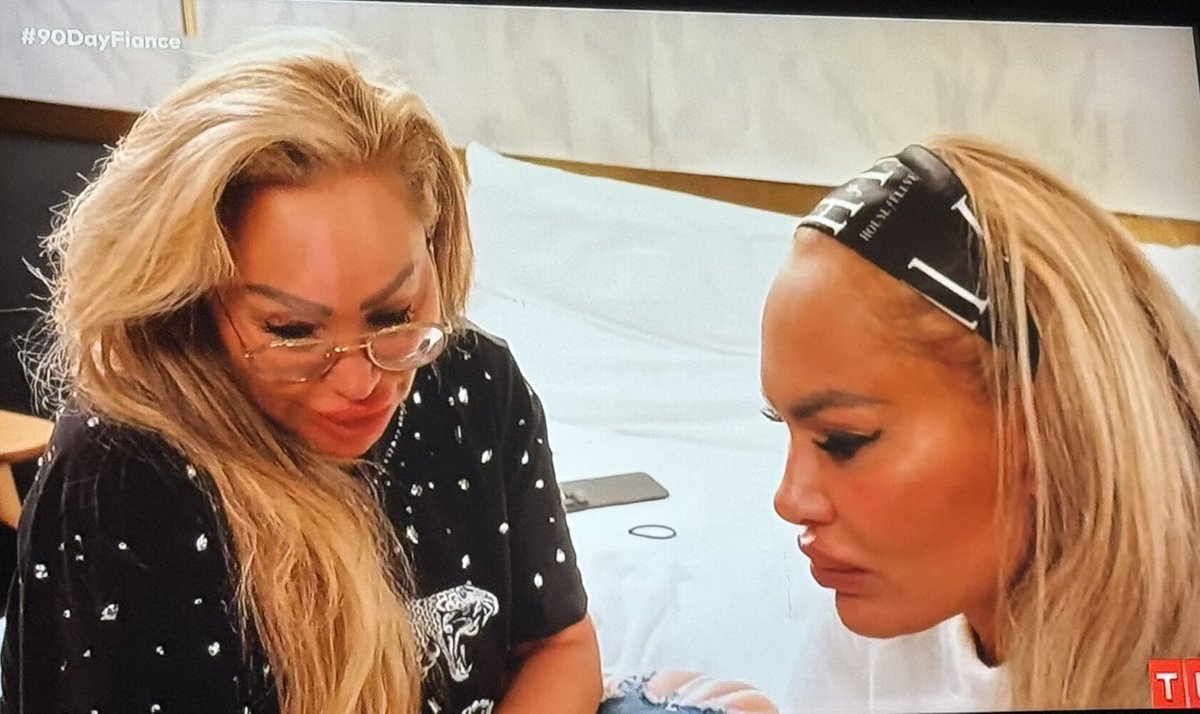 Second time I’ve tuned into #90dayfiance this season and this is what I see?? The 2 artificial unintelligent freak show twins  mechanically crying. Ef me! #90dayfiancehappilyeverafter