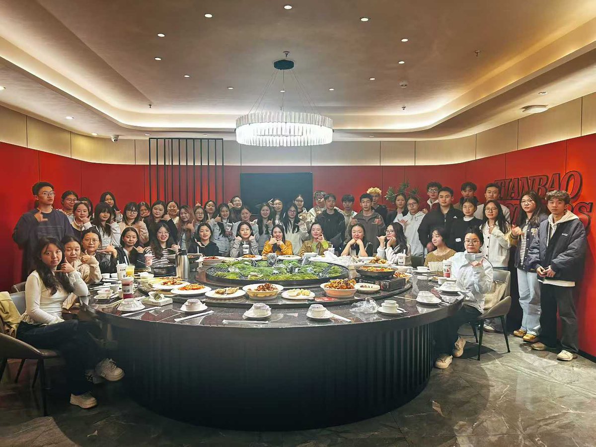 HuFreda's tweet image. Celebrating SINOMADA's 6th Anniversary🎊🎊🎊