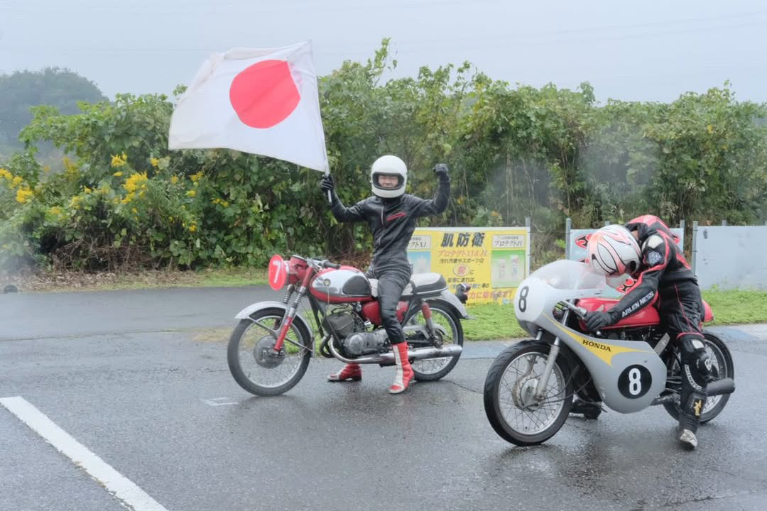 ベース konnichihaLimited V KazukiAraiEdition Project Kics Leggdura Racing Shell Type Lug Nut 53mm Closed