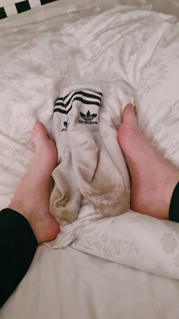 Easy to set trap 🧦
#gay #feet #socks