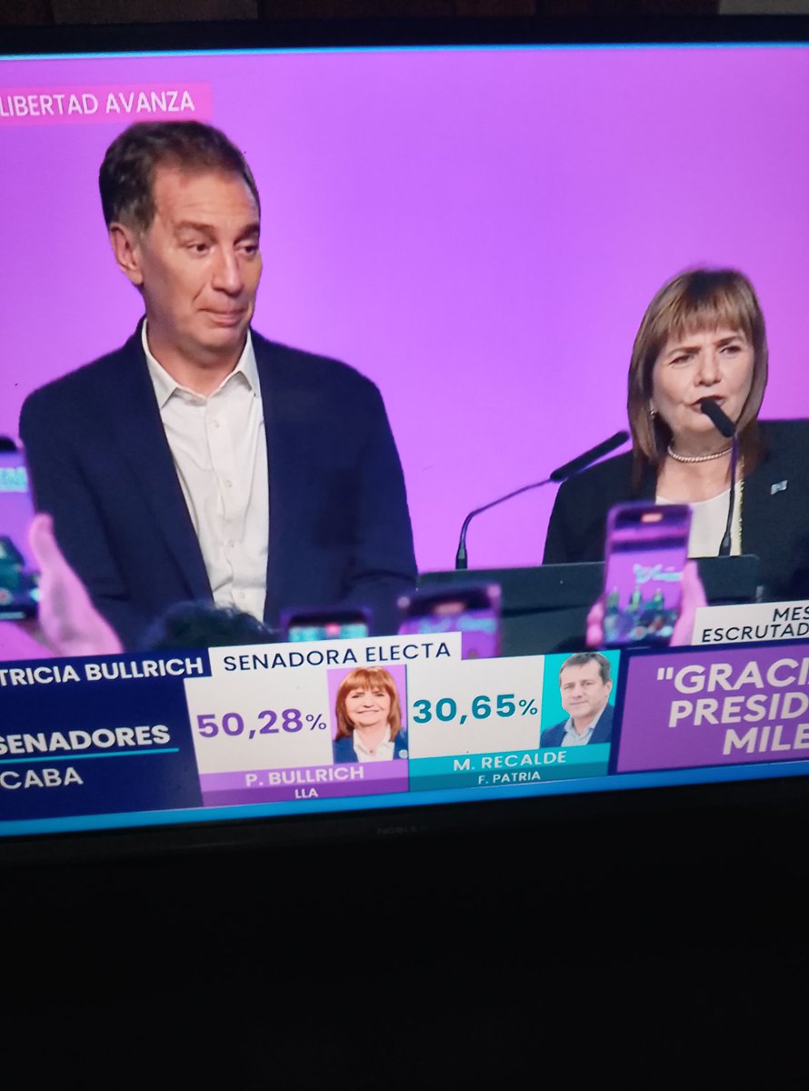 VivianaaFerrari's tweet photo. Tanto putearon y bastardearon al PRO, tanto que odian a Larreta y mirá, TE SALVÓ EL PRO y con Santilli, hombre de Larreta. Muy loco! https://t.co/XwGazCn1R3