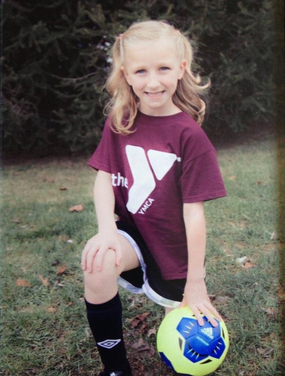 bridgetlyons_08's tweet photo. I am excited to announce my verbal commitment to play Division ll soccer at University of Illinois Springfield. Thank You to my family and friends for their endless support. Thanks Coach Myers, for giving me this opportunity. #PrairieStars 💙⭐️🤍
@UISWSoccer @SLSGSoccerClub https://t.co/Vnk4x2cv1K