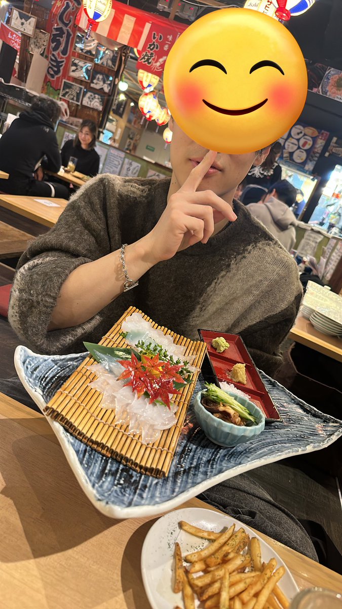 イカwithあろ姫えむちゃ
飲み放題でみんな3杯しかない飲まないアホした