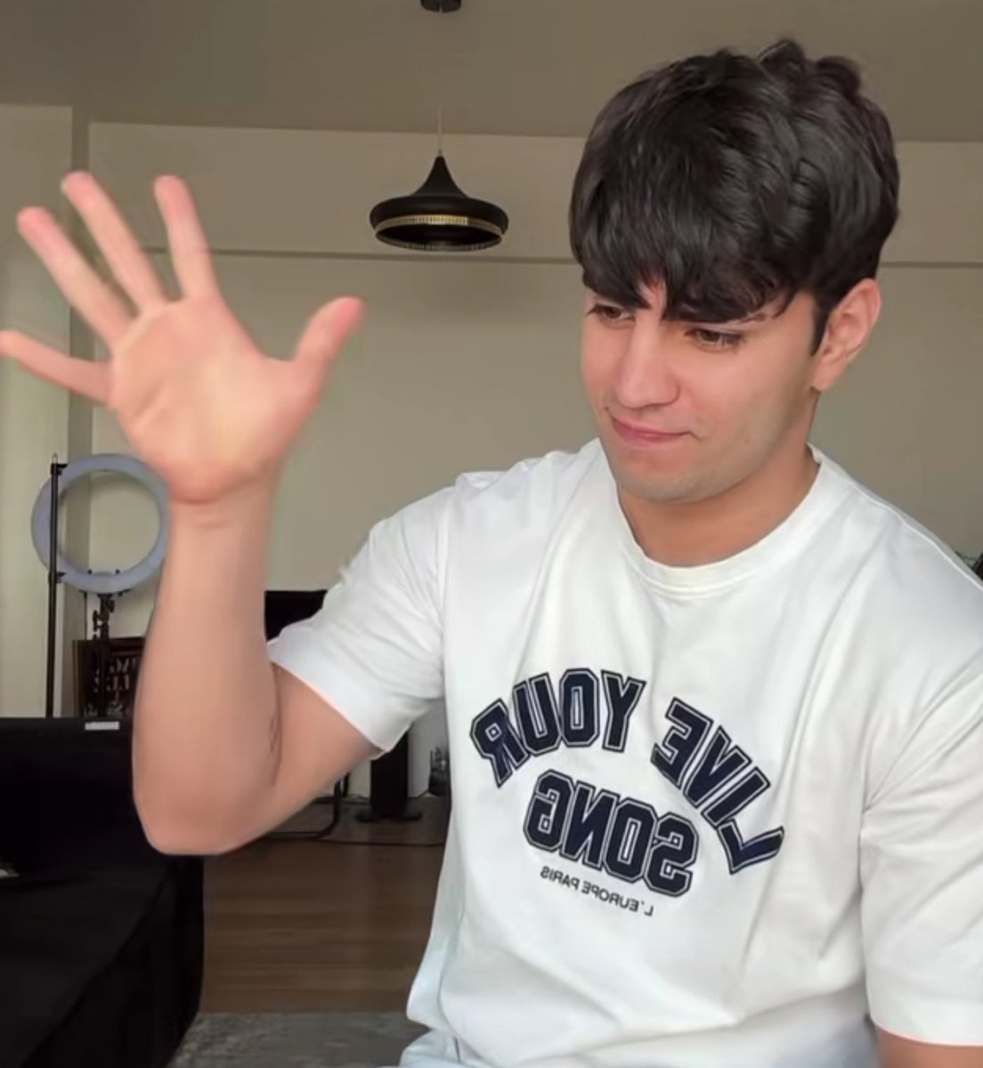pessimystic13's tweet image. Neta que hay fans de Aarón que no les gusta las tendencias de Aarón como influencer pero si las de shippear? Okay
AARONMERCURY X F1
#AaronMercury #LaCasaDeAaron