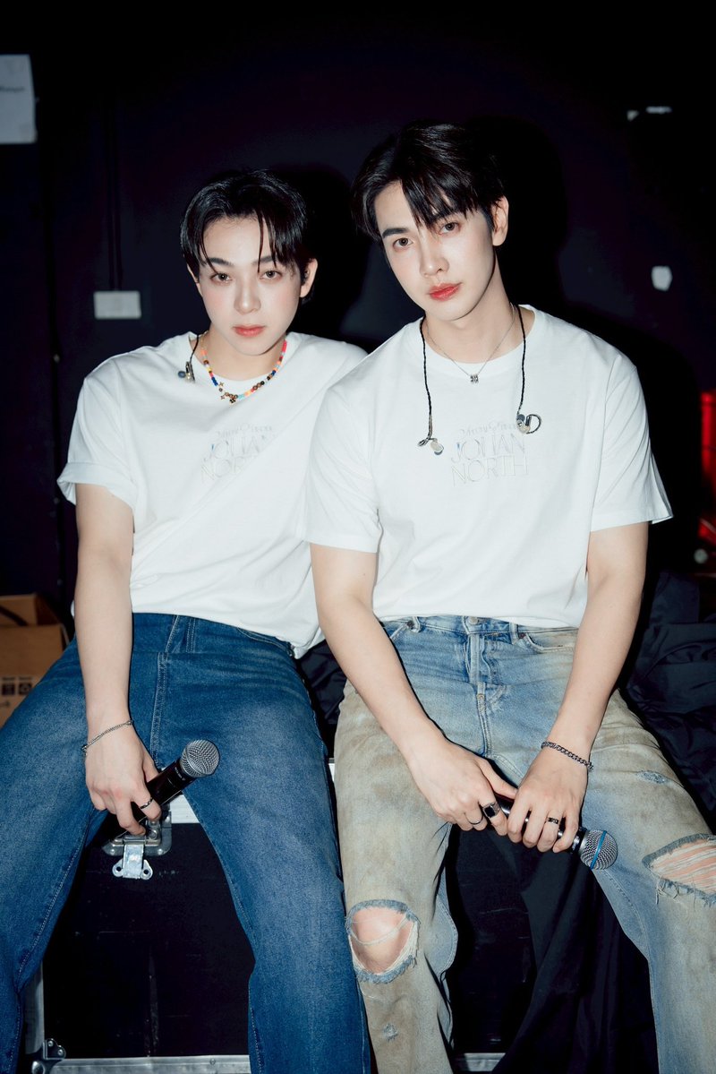 ffsiint's tweet image. สำหรับการเป็นซิ้กโค้ดคือเป็นแล้วเป็นเลย เป็นแล้วไม่หาย ใช้ชีวิตอยู่เฝ้ารอแม็กกี้บาสทุกวัน อาจจะรักใครเพิ่มขึ้นแต่ไม่เคยรักพวกแกน้อยลงเลยนะ รอผลงานใหม่ที่เชื่อว่าจะทำให้แม็กกี้บาสเฉิดฉายได้อีกครั้ง เราพร้อมซัพพอร์ตอยู่ข้างหลังเสมอนะ รักมากเลยนะ ระหว่างนี้พักผ่อนให้เต็มที่…