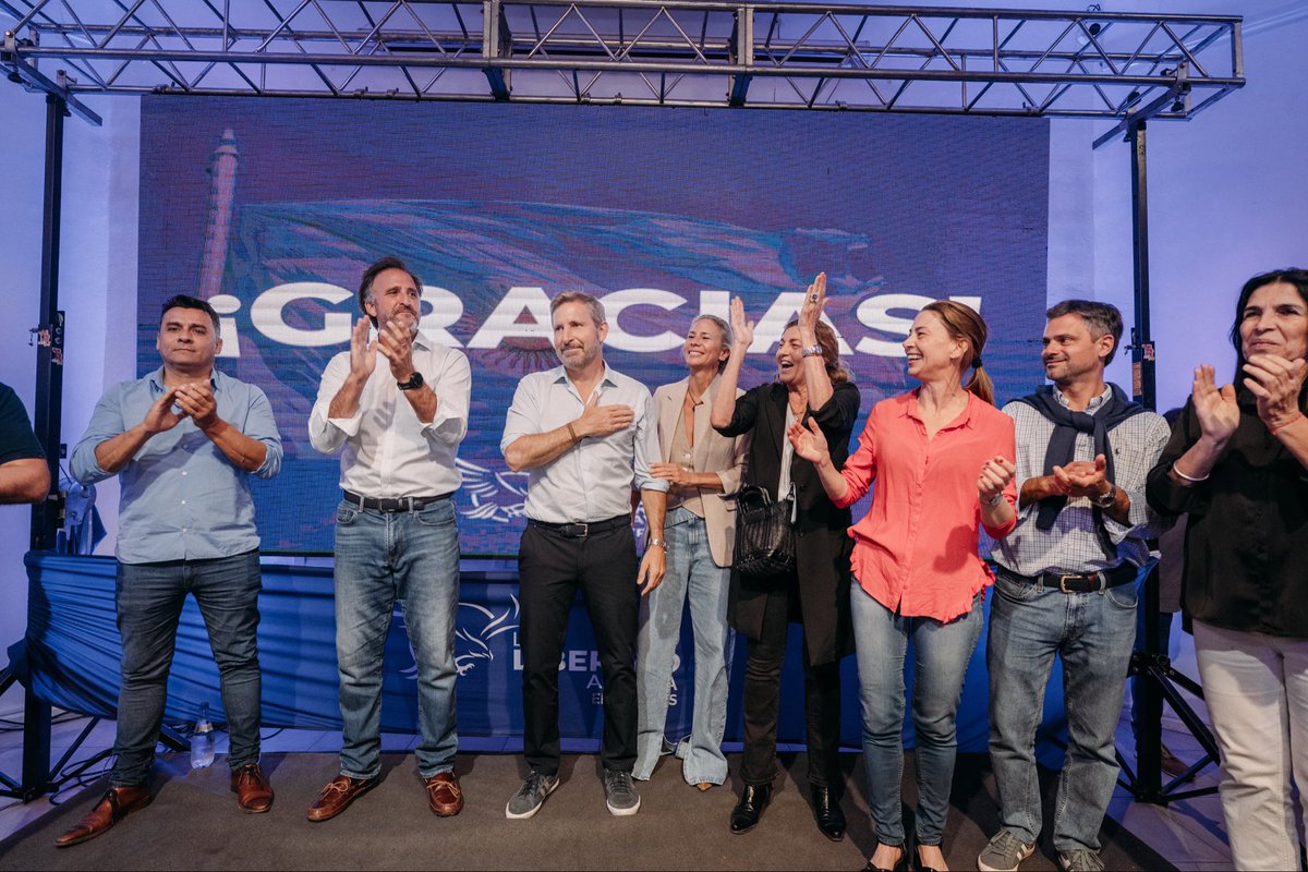 Hoy los entrerrianos volvimos a elegir el orden, el trabajo y la verdad.
Volvimos a elegir el futuro.

La elección de este domingo en Entre Ríos es nuestro sexto triunfo consecutivo y esto representa una enorme responsabilidad para seguir cumpliendo con los compromisos que