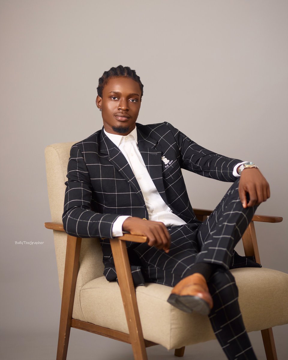 Frefroxy's tweet image. New age CEO.

📸: @Jesuniyi_D_5th