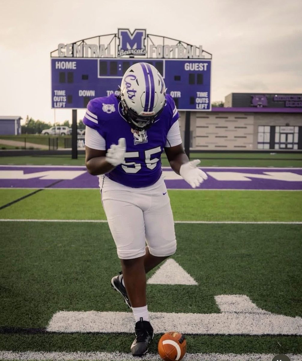 𝗦𝗲𝗻𝗶𝗼𝗿 𝗦𝘂𝗻𝗱𝗮𝘆

𝗔𝗟𝗟𝗜𝗘 𝗠𝗖𝗖𝗥𝗢𝗬

𝐍𝐢𝐜𝐤𝐧𝐚𝐦𝐞: Almac
𝐏𝐚𝐫𝐞𝐧𝐭'𝐬 𝐍𝐚𝐦𝐞: Deborah Boykin &amp; Allie McCroy
𝐉𝐞𝐫𝐬𝐞𝐲 #: 55 &amp; 44
𝐏𝐨𝐬𝐢𝐭𝐢𝐨𝐧: DT/TE
𝐌𝐞𝐧𝐭𝐨𝐫/𝐒𝐨𝐦𝐞𝐨𝐧𝐞 𝐘𝐨𝐮 𝐀𝐝𝐦𝐢𝐫𝐞: My Father