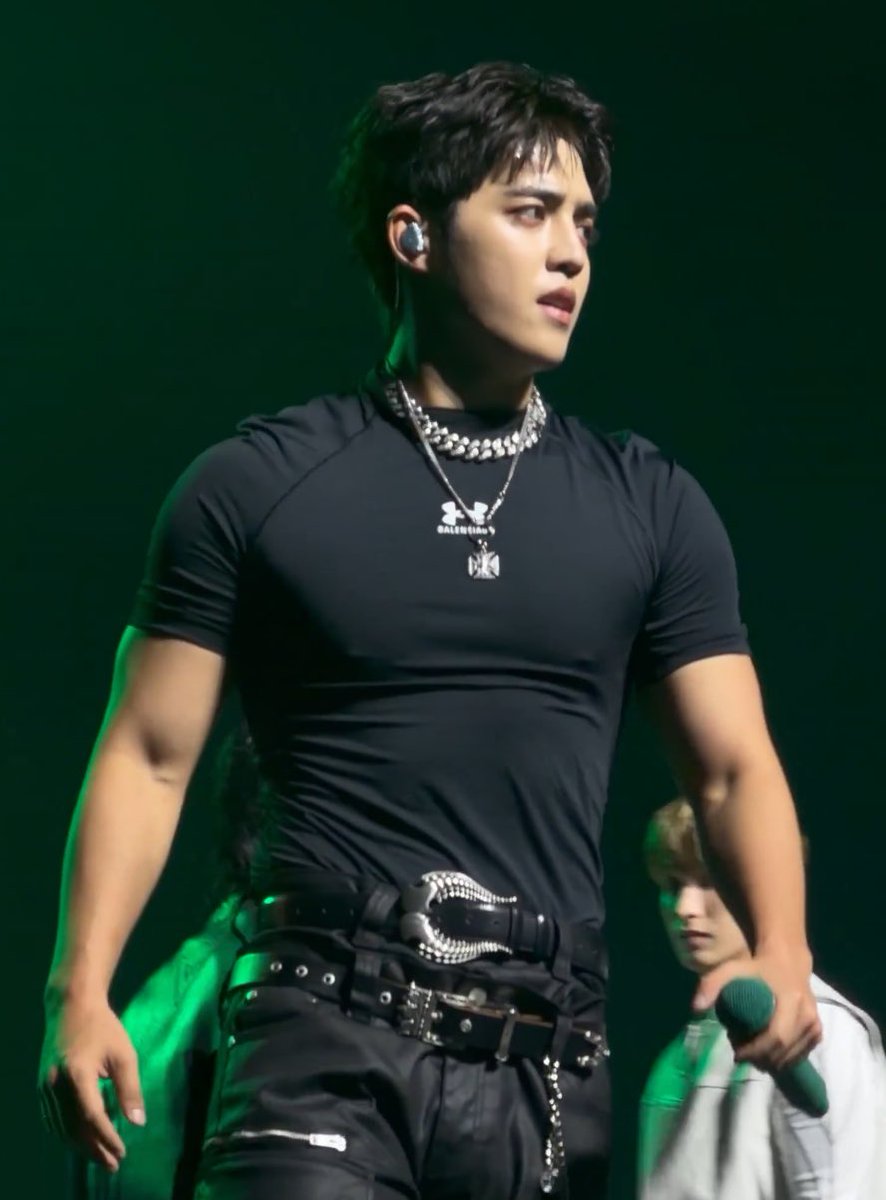 ayecheol's tweet image. everyday is a BATTLE when you’re a couprang