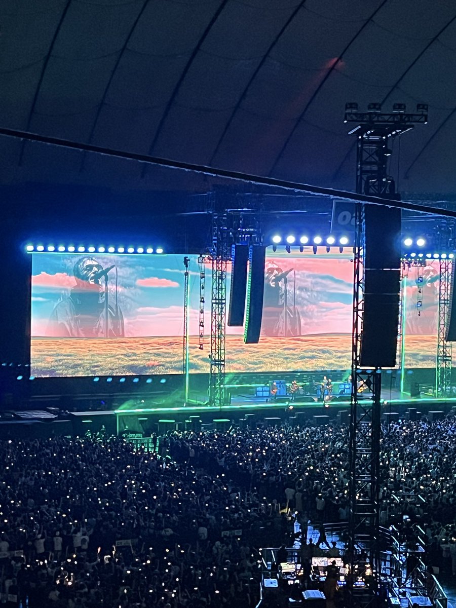 本当に最高でした!
知らぬ間に涙がダバダバでてた
oasisありがとう
 
ずっとRock 'n' Roll Starだよ

 #Oasis