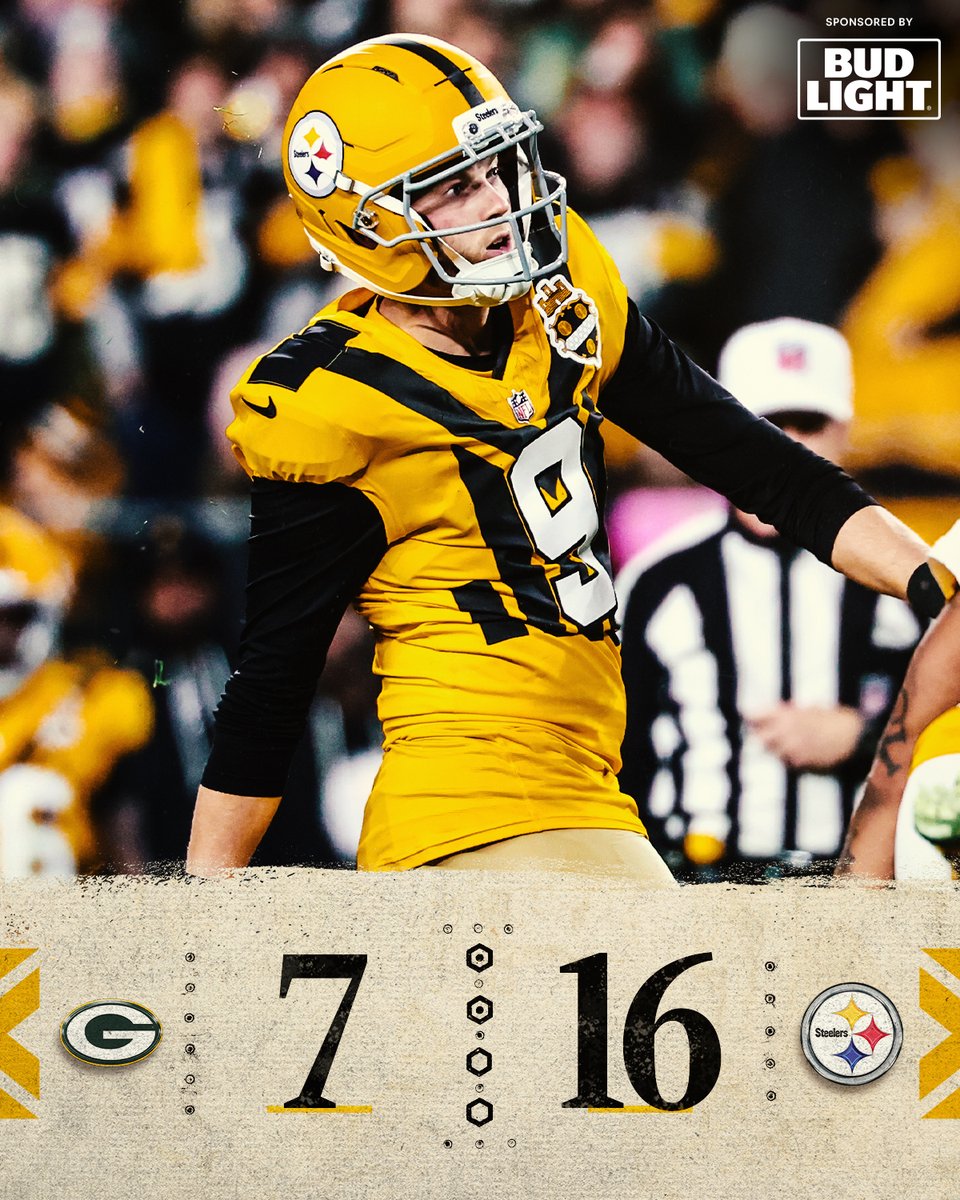 At the half 

<a href="/budlight/">Bud Light</a> | #HereWeGo
