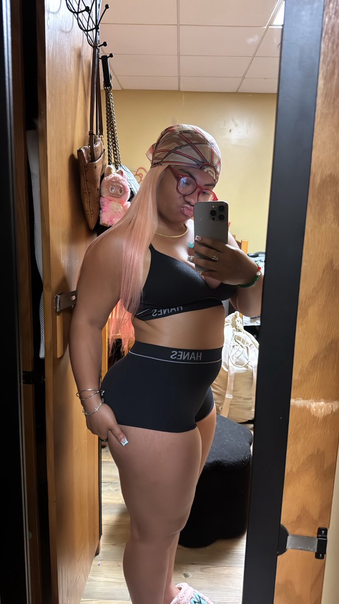 MILLYMILLS tweet media