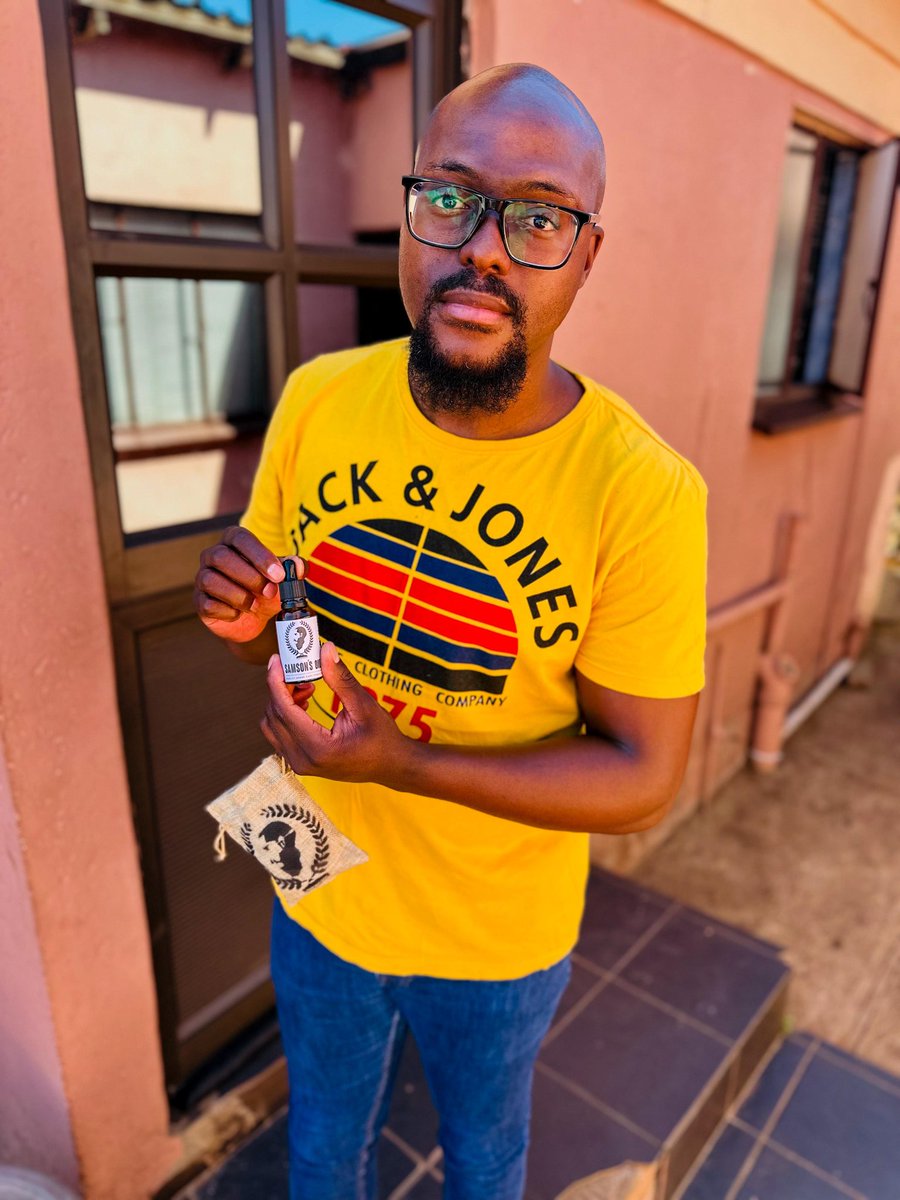 beardoil_samson's tweet photo. ๐ธ Legend spotted.
Your beard dry & flaky? Bro, thatโs not genetics โ thatโs neglect ๐ค
Samsonโs Oil = cheat code for Moisture, Growth & Respect ๐ช๐ฝ
#NoShaveNovember โ Type LEGEND if youโre stepping up. ๐ง๐ฝโโ๏ธ
#SamsonsOil #BeardGameStrong https://t.co/JfB7aNhIhi