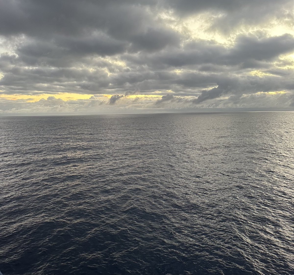 Paciente_69's tweet image. Amanece un nuevo día. No os olvidéis de ser felices 
#BuenosDiasEspaña