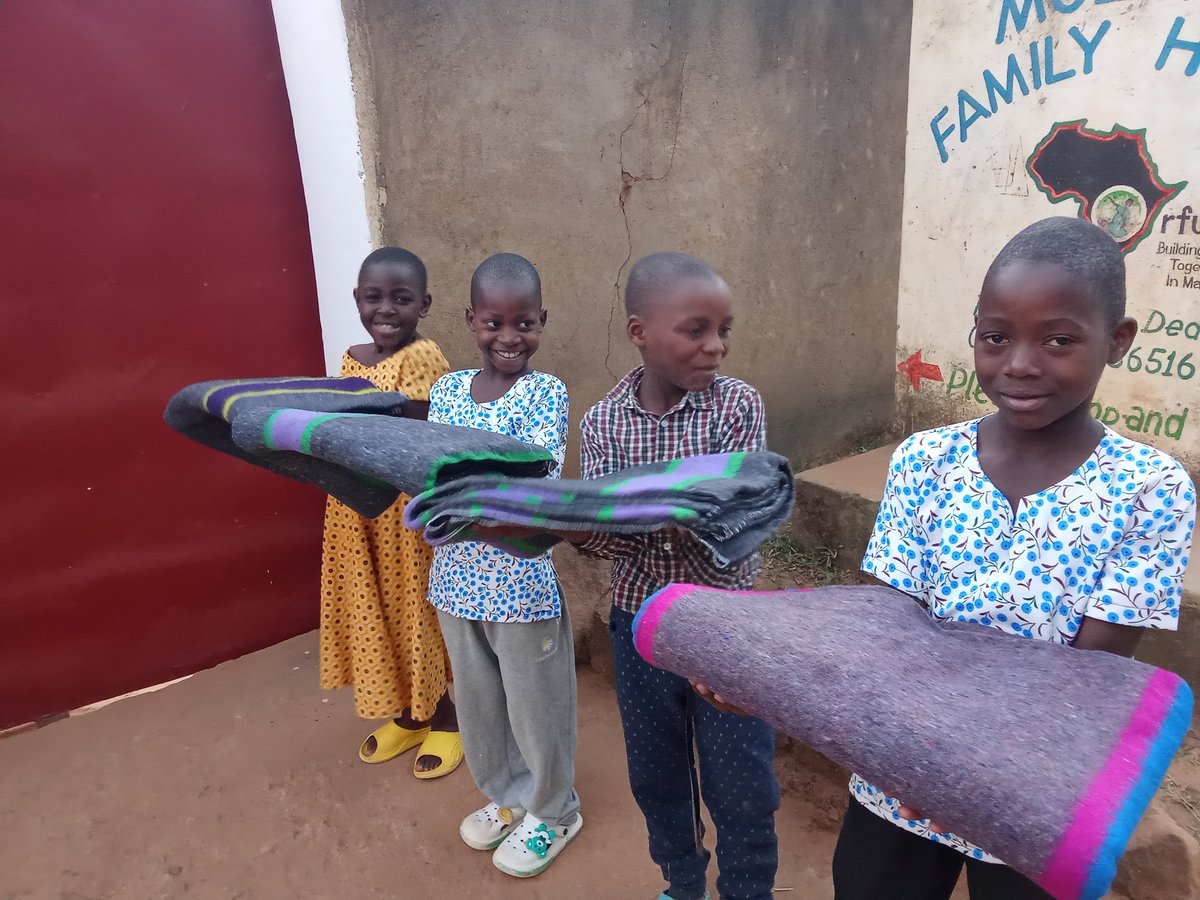 Good morning fam 🌞

Remember to make a difference while you still can and the fact is You Can. So what's stopping you? 

Have a great start of week. 🫂