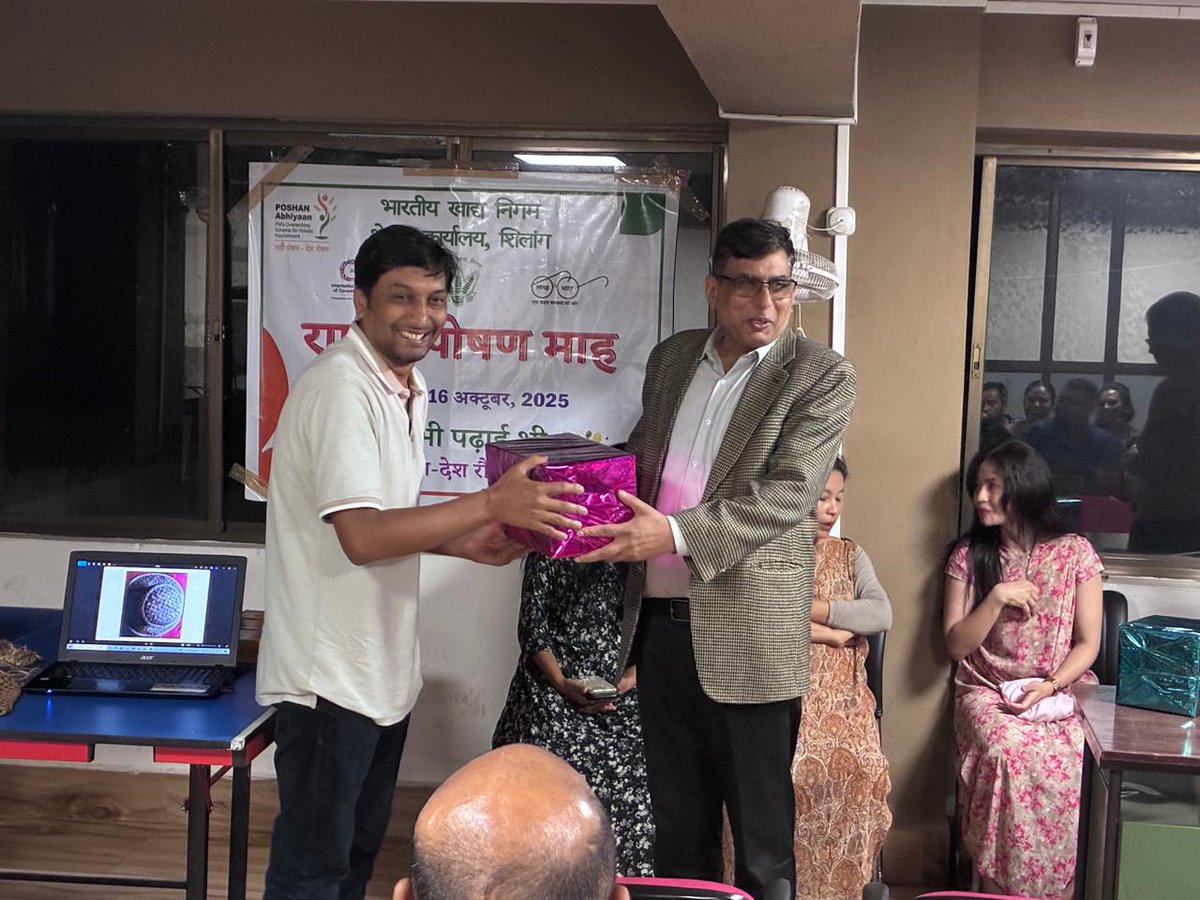 🌸 Celebrating the spirit of #PoshanMaah2025! 🎉
Local women artisans were invited and felicitated for their remarkable knowledge. The event also marked the closing ceremony &amp; prize distribution of the Recipe Competition held under Poshan Maah 2025 on 16.10.2025.