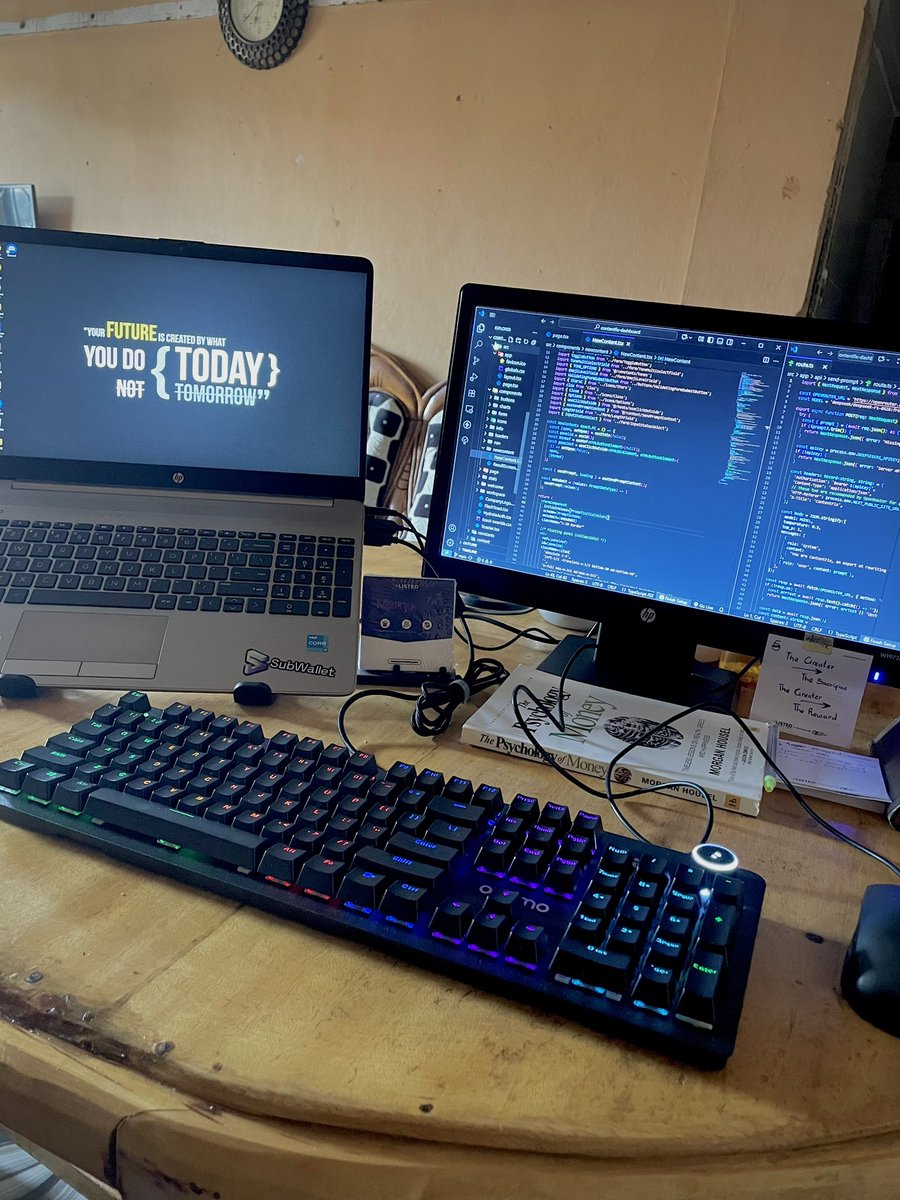 arinze_dev's tweet image. Seeing me for the first time?
This is what I’m all about..
I write code 💻
&
I work out.
Code for the mind 🧠
Iron for the body 💪.
and you?
#code #tech #web #gym