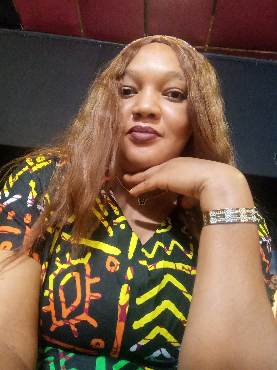 Please Repost 
Help me meet my target today
I want to sell out the remaining 12 school bags today 
Pls support me with patronage 

11k each

Location Egbeda Lagos 

The product.                     The vendor. 
                        No scam zone.