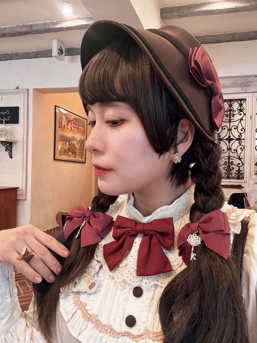 雨のなかガレットリアでお茶🫖
美味しくてもりもり食べちゃう。スイーツガレットも追加注文しました🧈