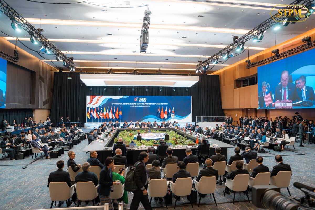 Samdech Thipadei HUN MANET tweet media