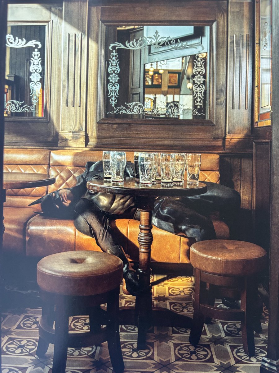 Hunt_Store's tweet image. Daily Bat
カメラマン: Sebastian Magnani
Vol.2
この限定版の写真集は日本ではHunttokyo.com のみで販売しております。
バットマンの日常を想像したことはありますか？
#batman #dailybat #sebastianmagnani #hunttokyo #ハントトウキョウ #アートショップ #ギフトショップ