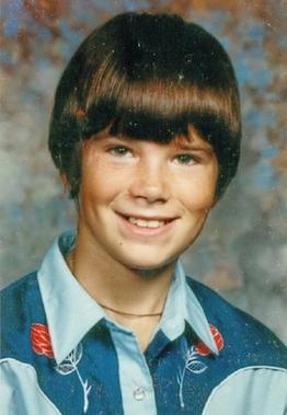 EchoesUnsolved's tweet image. He went to the county fair with his sister in 1986… and never came back. No body. No answers. Just whispers of what might’ve happened that night. Nearly 40 years later, the truth about Jeremy Bright is still out there somewhere. echoesoftheunsolved24.blogspot.com/2025/10/the-va…
#JusticeforJeremy #Missing