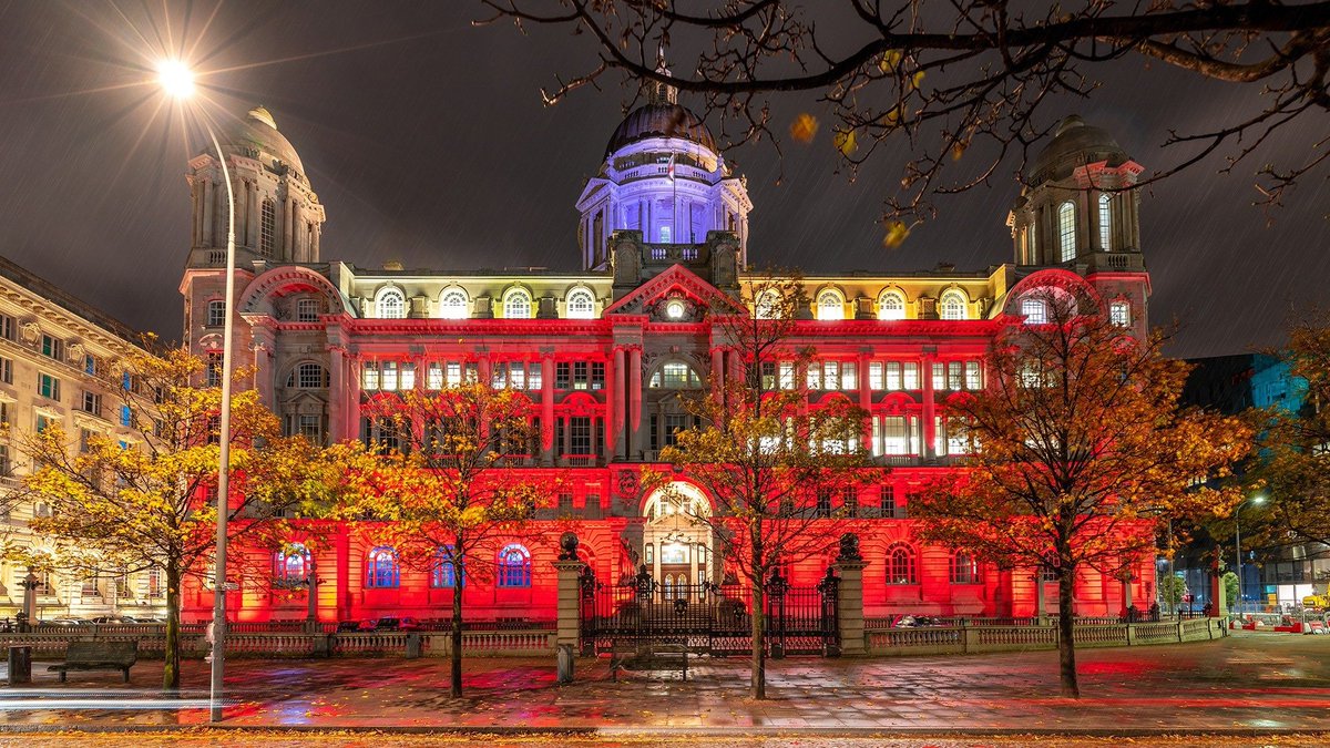 Good morning folks. The Edwardian Baroque style Port of #Liverpool Building at the Pier Head. Built in 1907.
