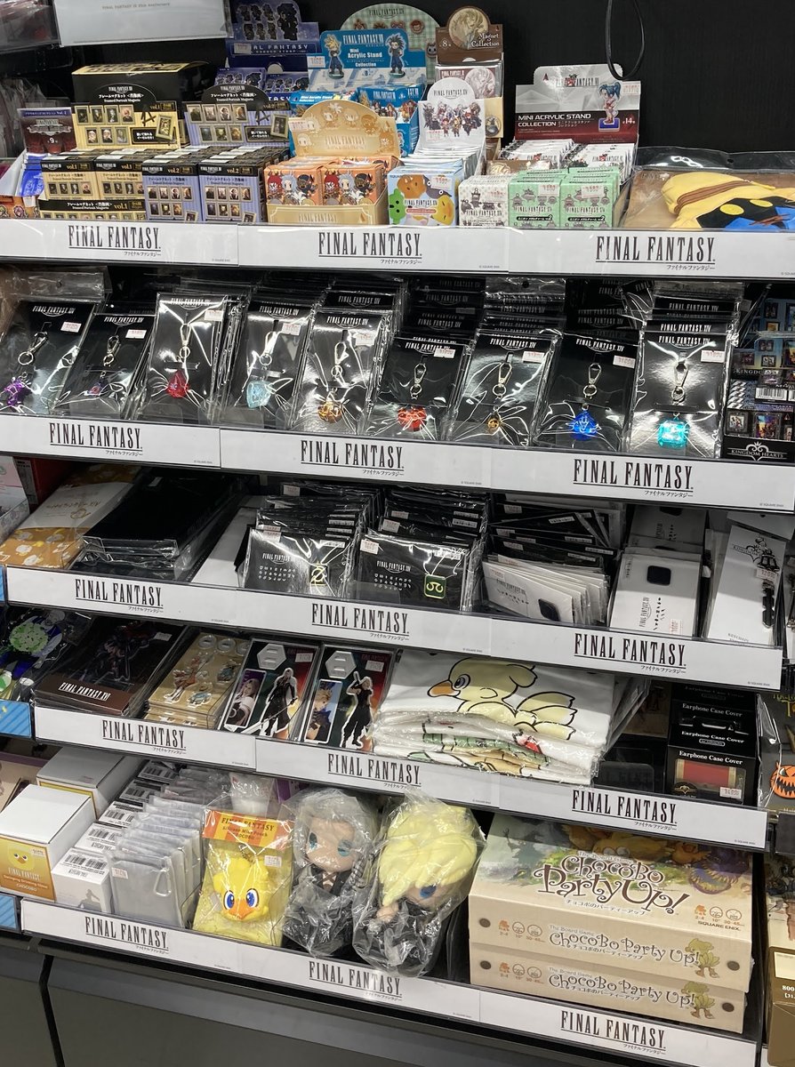 グッズ販売情報】 1階キャラクター売り場にて、FINAL FANTASY関連商品