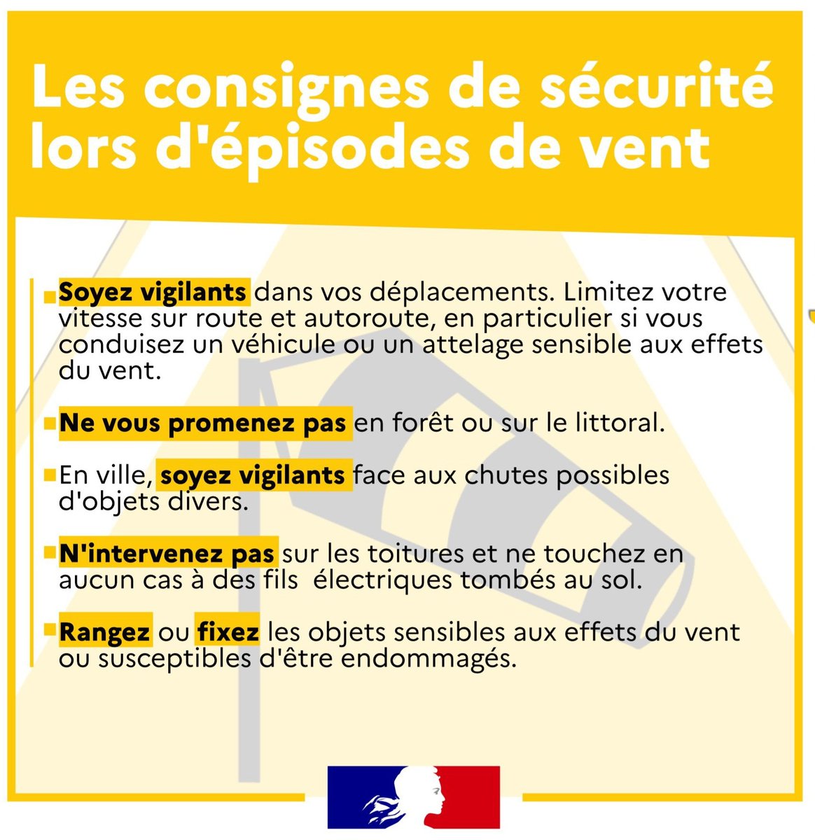#MÉTÉO83  | 🟡 Vigilance JAUNE pour vent dans le #Var ce lundi 27 octobre.
▶️ Rafales jusqu'à 95 km/h attendues localement dans le nord-est du département.
⚠️ Sécurisez les objets sensibles au vent, notamment  les chapiteaux et barnums.
⚠️  Prudence dans vos déplacements.
ℹ️