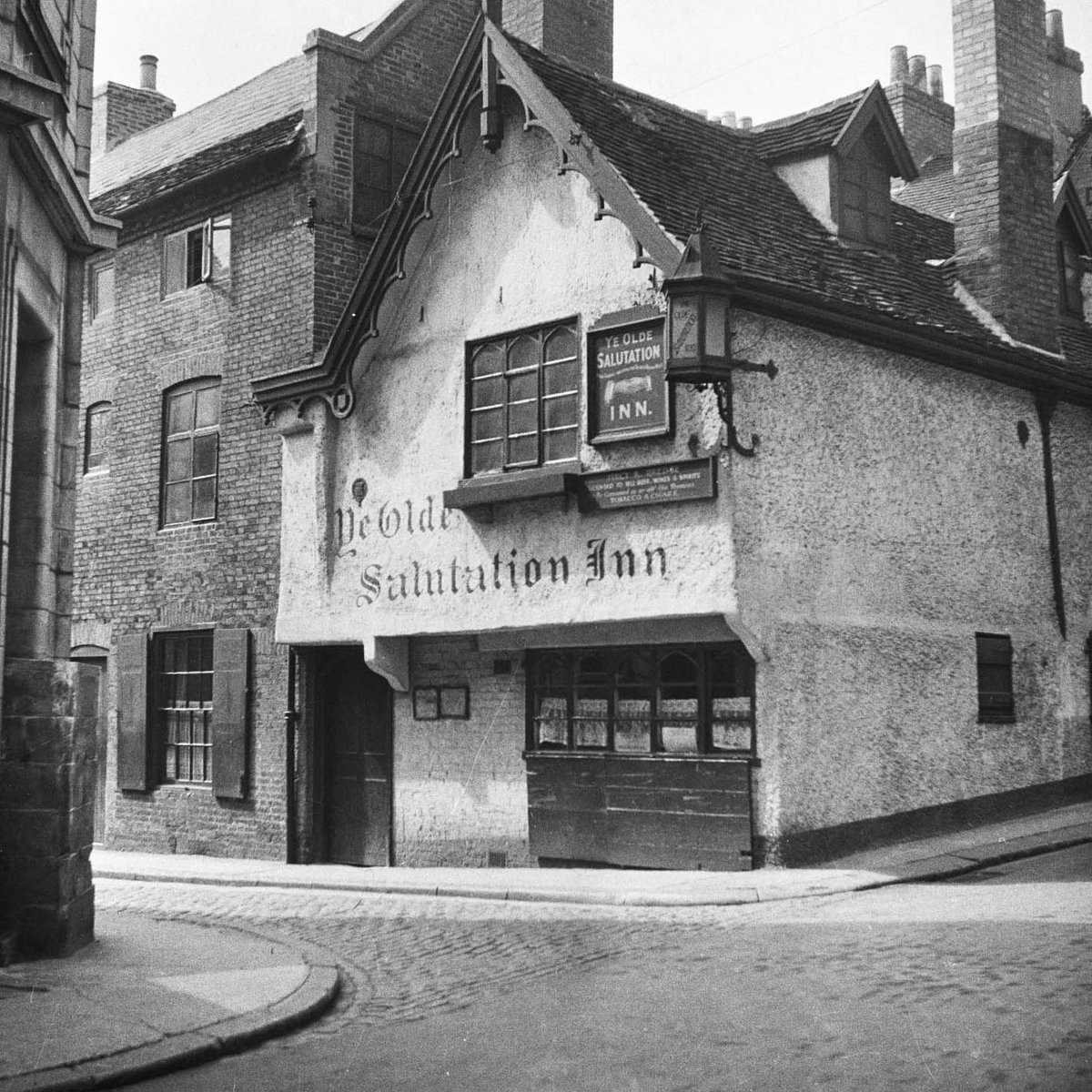 Do you have a favourite haunted pub? 👻

Dating back to the 16th century, the Ye Olde Salutation Inn, Nottingham, is rumoured to be haunted by three ghosts. These include a highwayman, a young child and a former landlord.