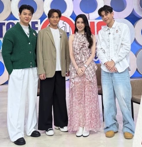✨เสาร์นี้พบกับพิธีกรพี่เซ้นต์ และแขกรับเชิญพิเศษ "ปั๊บ เปรื่องปราชญ์" ที่หายไป
เกือบ 20 ปี ระหว่างที่พี่ปั๊ปหายไป เขาไปทำอะไร ติดตามพร้อมกันได้ที่รายการ To Be
Number One Variety

🗓️ 1 พฤศจิกายน 2568
⏰ เวลา 20.30 น.
📍 ทางช่อง @NBT

#Saint_sup #MingEr #ccpupp