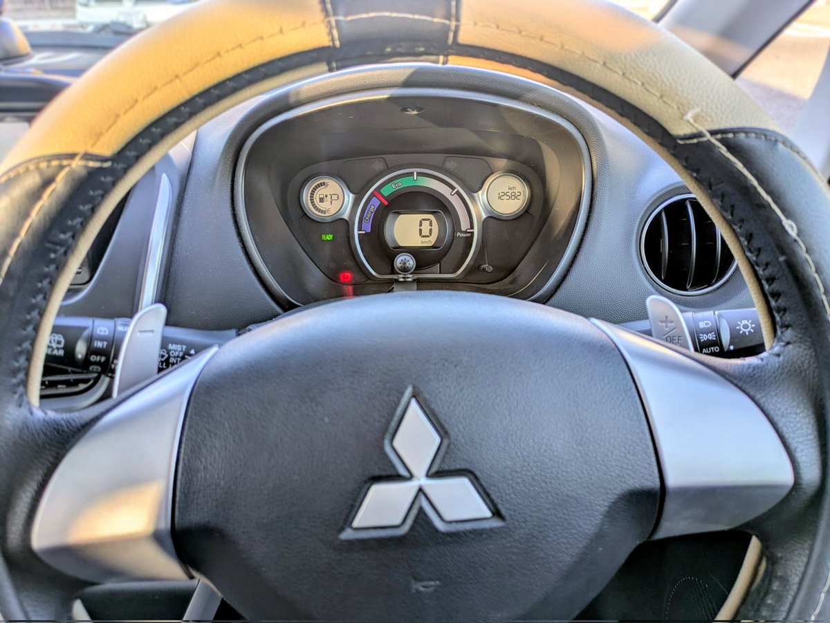 EV_LIFE_Trip's tweet photo. セカンドカーの17MYアイミーブMですが、近場でしかほとんど乗っていないので、まだ総走行距離が12582kmです🤣

テスラに負けないようにアイミーブも乗り回したいと思います😊

23年6月に茨城のアイミーブ専門店で購入(6500km)

バッテリー劣化はなく、SOH105%🤣

#アイミーブM
#SCiB https://t.co/cbWuyFtI9i