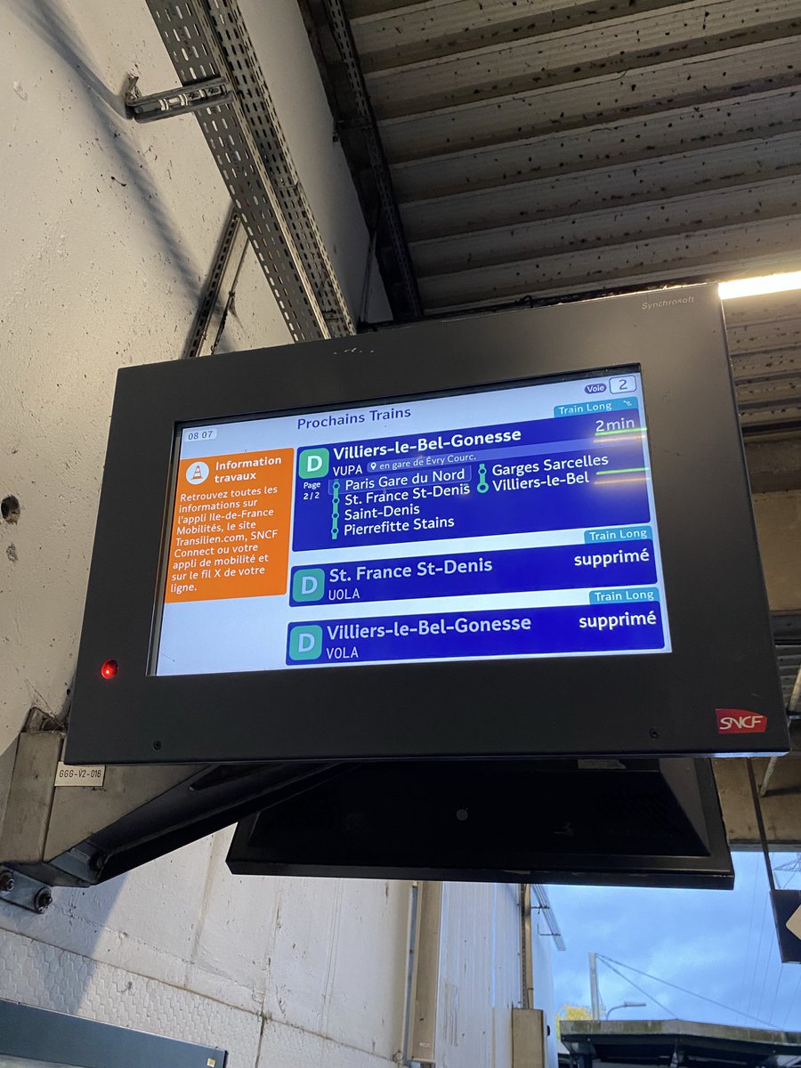 JurokuCrypto's tweet photo. @RERD_SNCF Aucune communication en gare pourtant, traffic normal” sur la ligne D dans le sens banlieue Paris.  Cela fait des mois que cela perdure, pouvons nous avoir un plan d’action SNCF concernant la ligne D pour qu’on puisse aller au travail et chercher nos enfants sereinement? https://t.co/uA7LkOPkYz