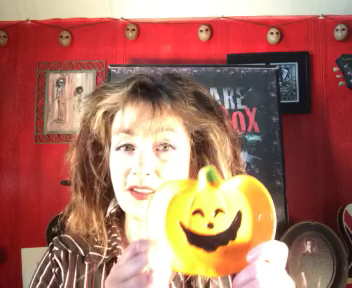 It's #halloween on Friday! time to treat yourself or  someone special to a Cameo from #screamqueen #DebbieRochon. they're fun and heartfelt.  And for a very limited time, only $10!!!  Don't delay!  Head on down to her Cameo page. And book today!  🎃