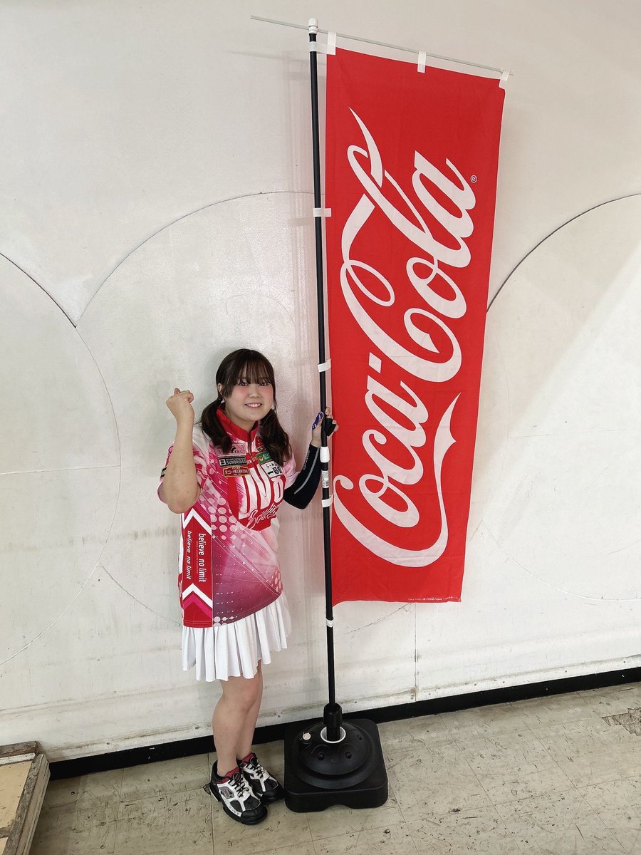 さわやかカップ 2025
第32回千葉オープン 女子
チャリティボウリングトーナメント

最終5位でした！！
決勝ステップラダーに残れた事、
いつもは自滅してダメな事がよくあるけど
ここ最近はしっかり打てて残れてるので
すこし成長できました☺︎
沢山のぼり旗があった分頑張れました