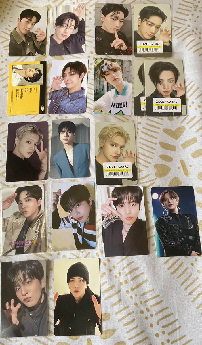 twoligator's tweet photo. ATEEZ 特典 封入トレカ 交換 

譲 🤍画像のもの

求 🖤 ソンファ 、ジョンホ、ヨサン

同種異種過去どちらも可能

郵送希望です
お気軽にお声かけください

#ATEEZ交換  #アチズ交換 https://t.co/rlAQmqOjwj