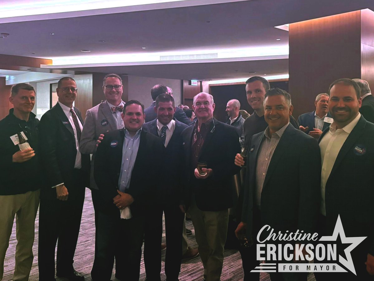 cvinny4's tweet photo. Nothing better than seeing your work family show up in full support! Feeling the love and energy from this incredible crew as we keep pushing forward for Sioux Falls. 📷📷 #TeamChristine #ChristineForMayor #ChrstineForSiouxFalls https://t.co/M9TCBjdX3F