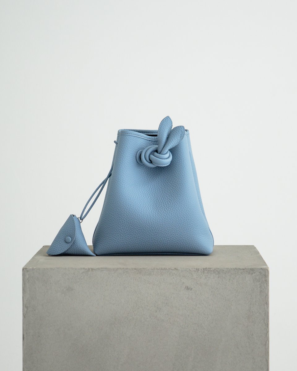 VASIC for TOMORROWLAND - bond collection - ヴァジックの人気モデル