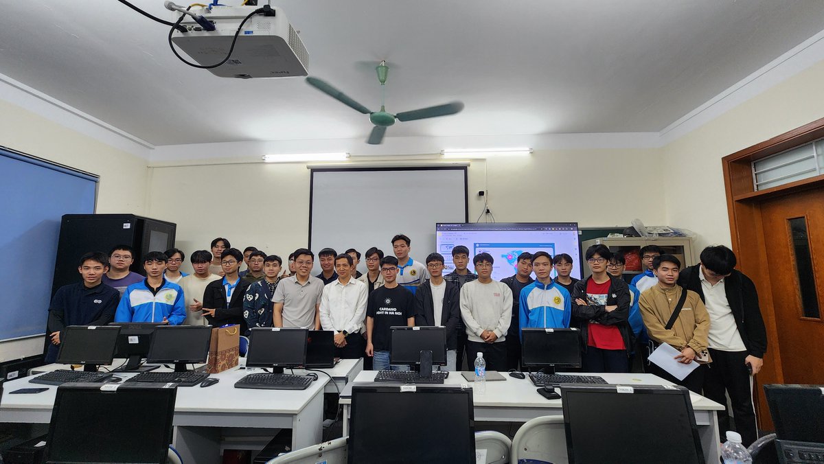 Tien VILAI pool 🇻🇳 tweet media