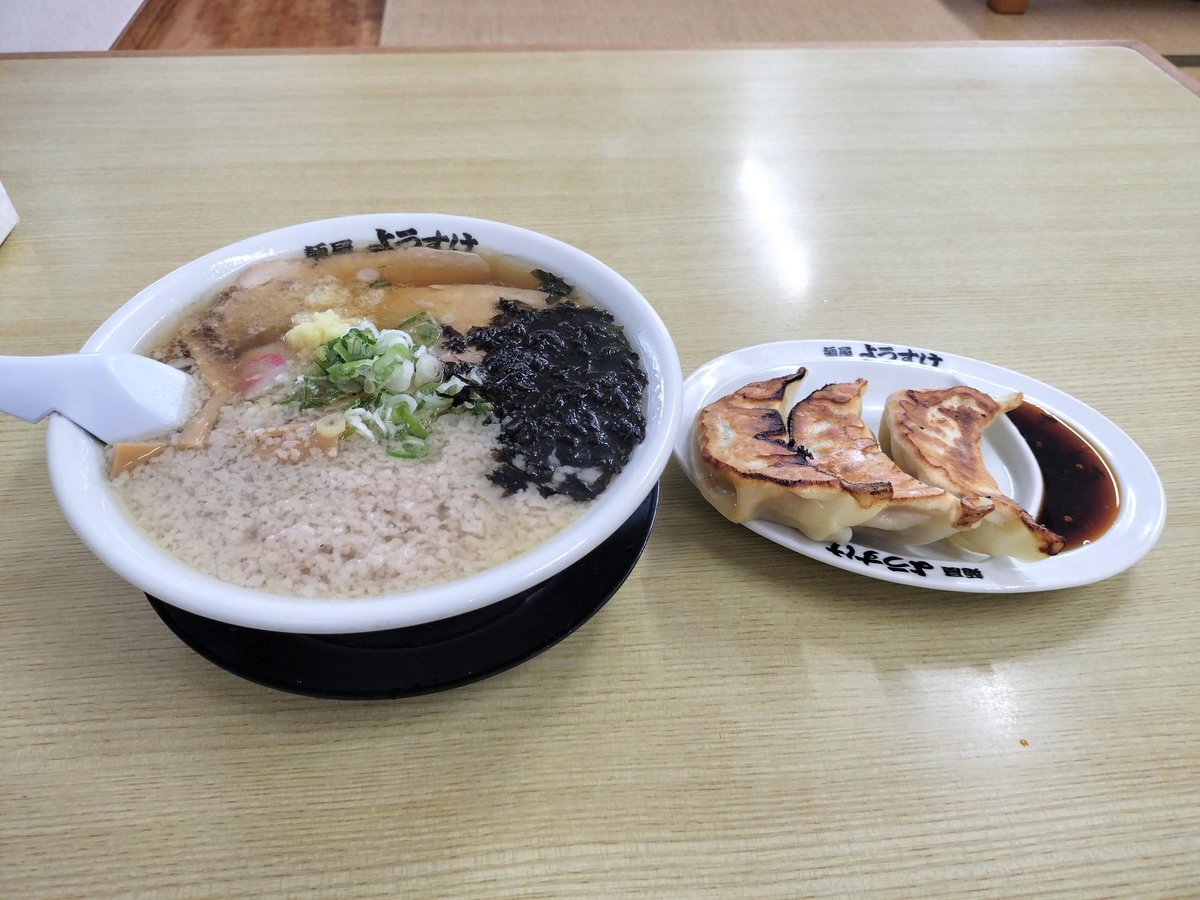 naoki_TRICITY's tweet photo. 佐野と言えば佐野ラーメン🍜🥟
麺屋ようすけにて
とても美味しかったです🤤 https://t.co/ZCqW4EtbBR