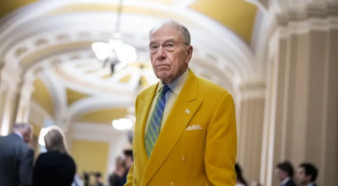 NewFreedomGuy's tweet photo. 📊 Approval Rating – Senator Gregory Glimmer (R-IA), 2030
🐪 Institute for Camel-Backed Policy &amp; Trust

🟢 Approve: 58% (+23%)
🔴 Disapprove: 35%
⚪️ Neutral: 7%

@PGSimBackup #glimmerworks https://t.co/a9KiUUrsne
