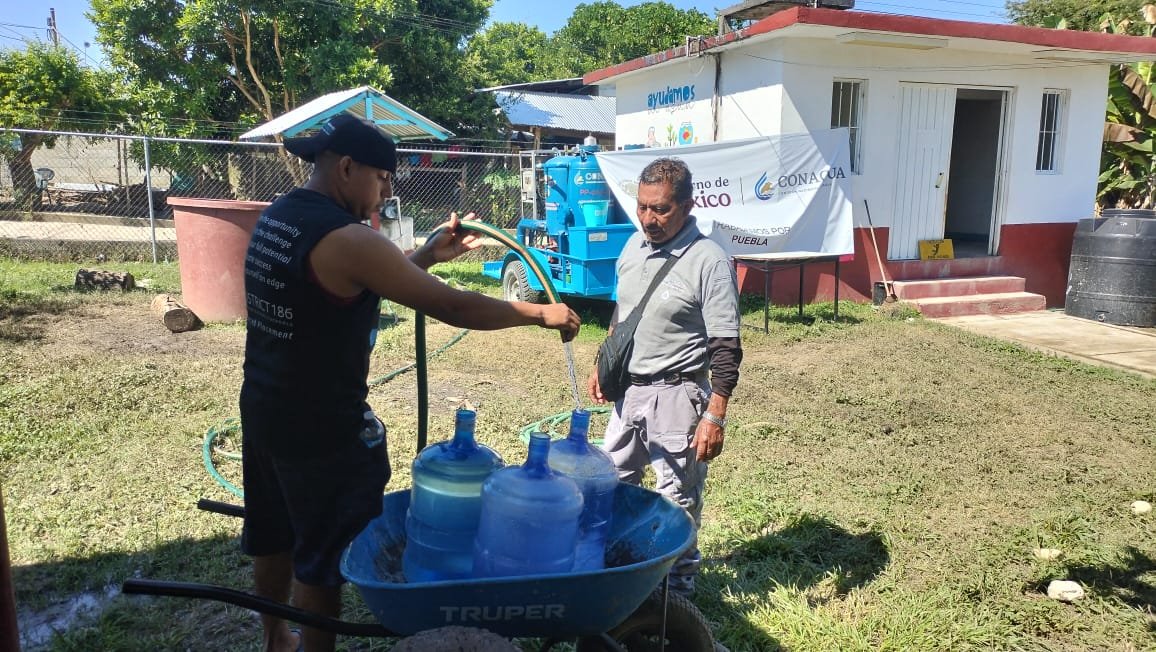 SPRInforma's tweet image. #Nacional 

@Pemex informó este 26 de octubre que continúan los trabajos de atención a la fuga en el oleoducto #PozaRica–Madero, en Álamo #Temapache, #Veracruz. Hasta el momento se han recuperado 2 millones 124 mil 100 litros de hidrocarburo en 10 puntos estratégicos, con…