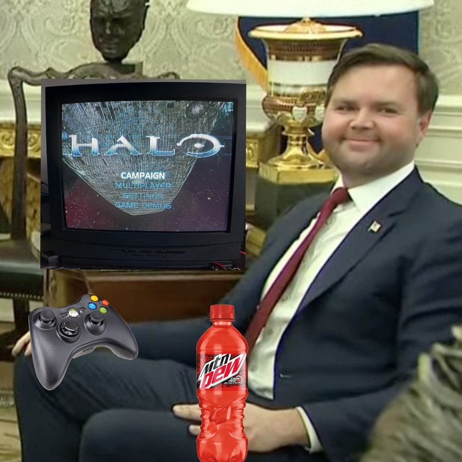 AutismCapital's tweet photo. We all know who really helped broker the end of the console wars. https://t.co/gwoz8Ib4kN