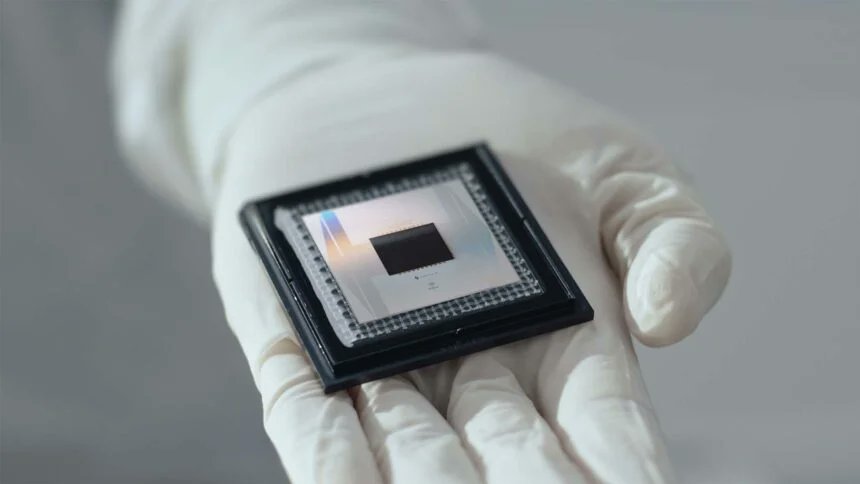 ImageMatrixTech's tweet image. Quantum Super-Speed is Now Real and Reliable: The Willow Breakthrough imagematrix.tech/quantum-super-…
